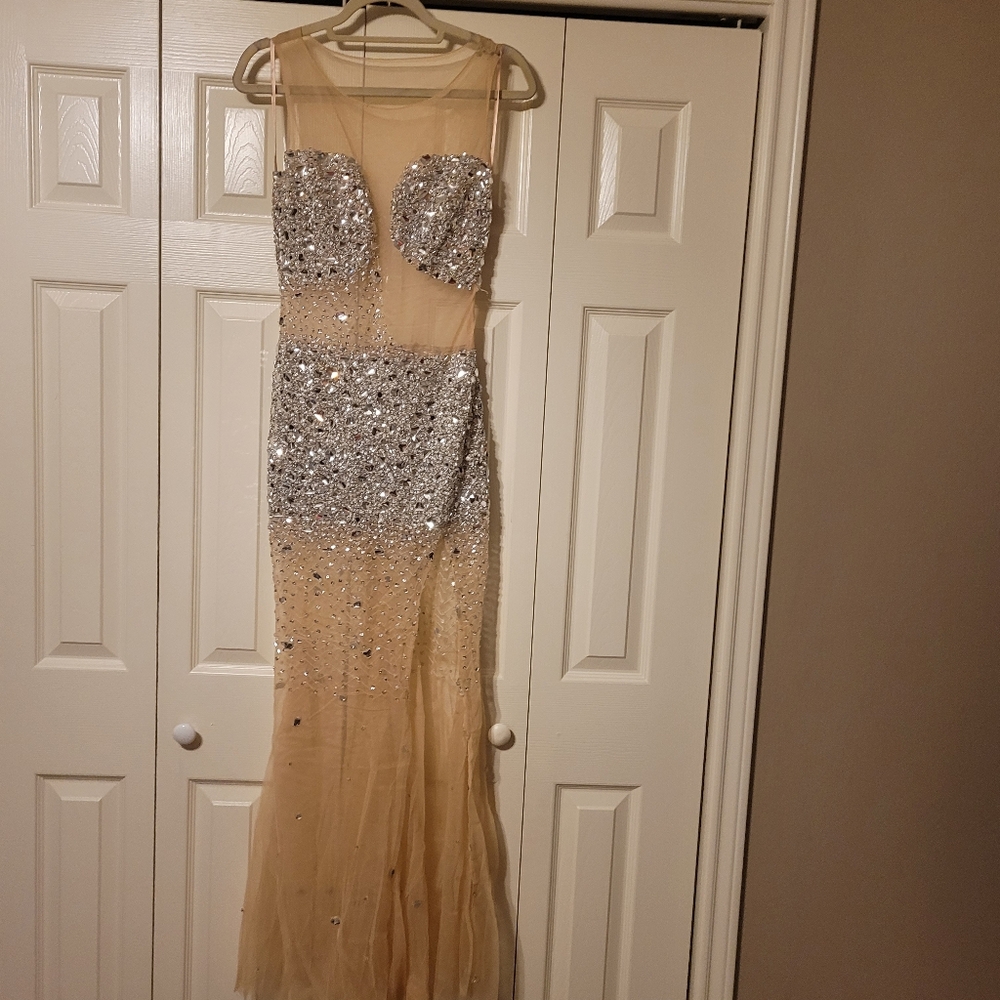 1 Beautiful nude beaded Evening Gown/size 6.